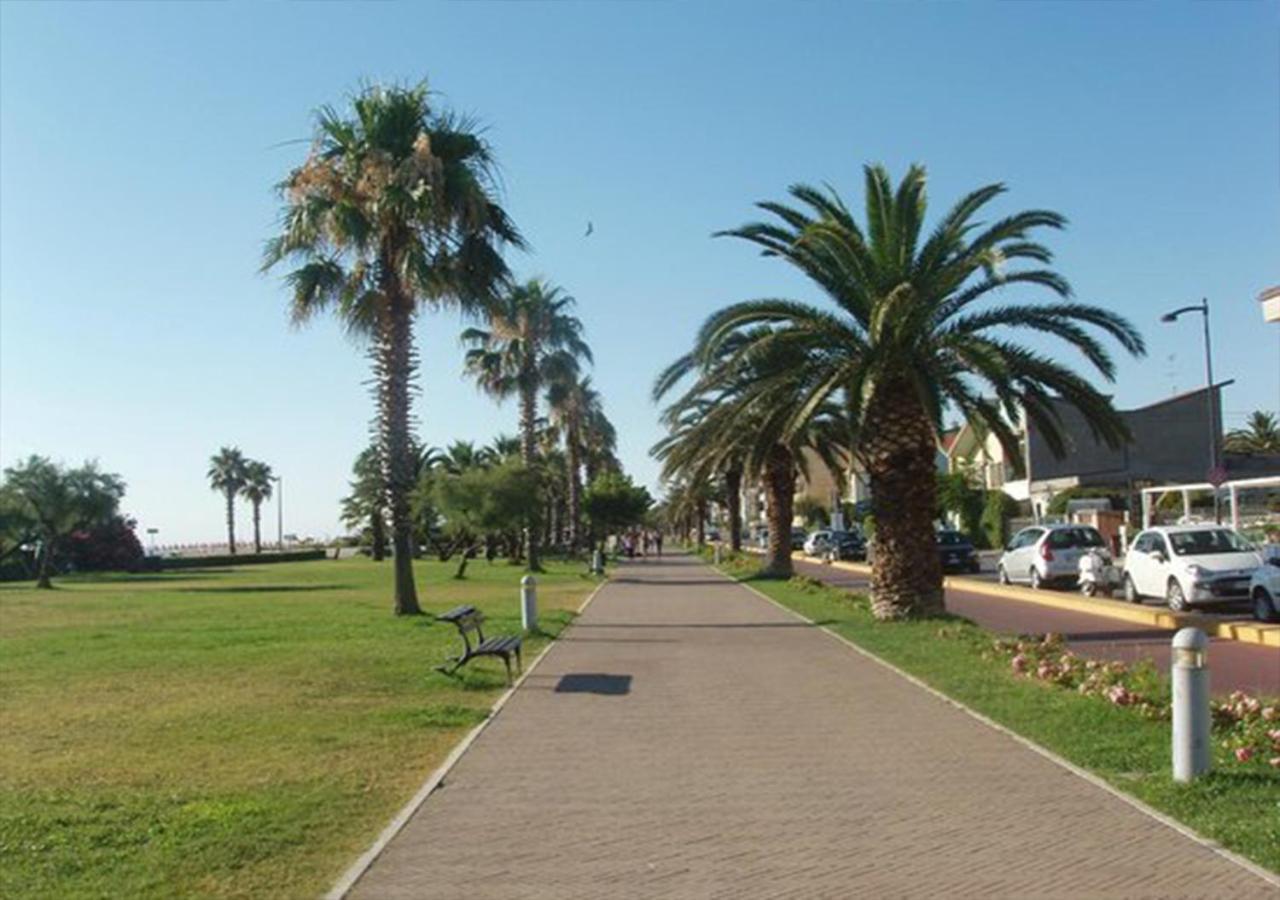Casa Lilly Lejlighed Porto SantʼElpidio Eksteriør billede